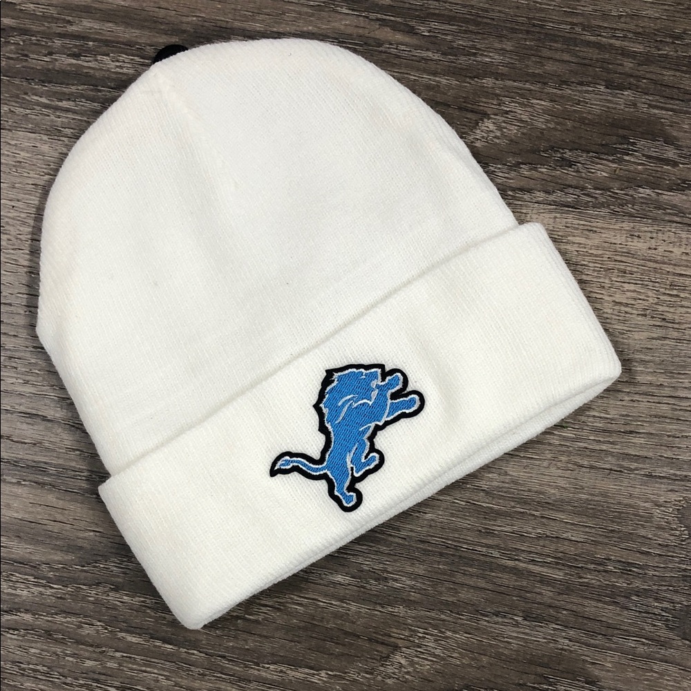 White Beanie with Blue Detroit Lions Logo